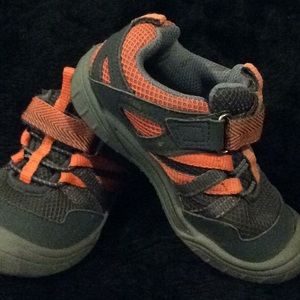 Outdoor hiking kids shoes